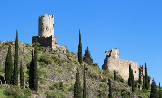 Grappling hooks were routinely used to assault high castle towers during the Middle Ages.