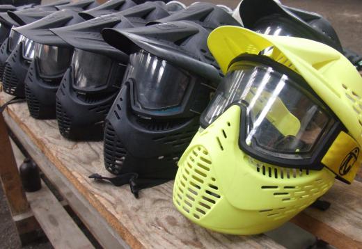 A face mask with a visor is helpful when playing extreme paintball to keep the glare from the sun out of the eyes.