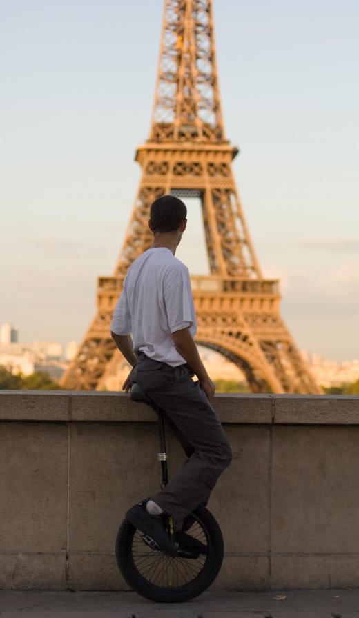 What is a Unicycle? (with pictures)