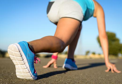 Shoes that are neither too loose or too tight are ideal for parkour.