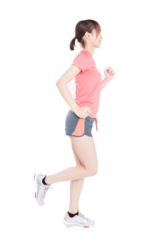 What are the Different Types of Running Shorts? (with pictures)